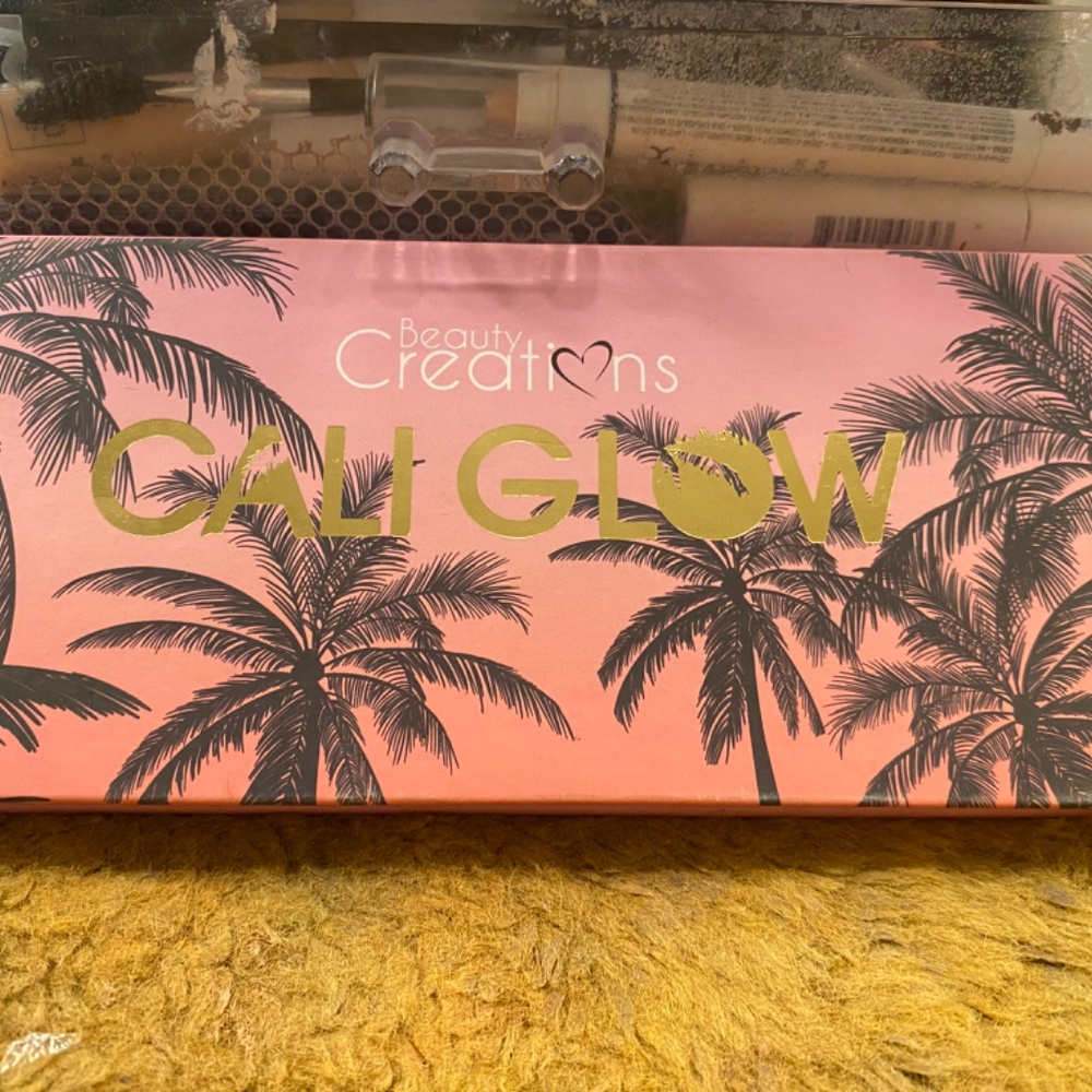 Bronzer - Picture 2 of 2